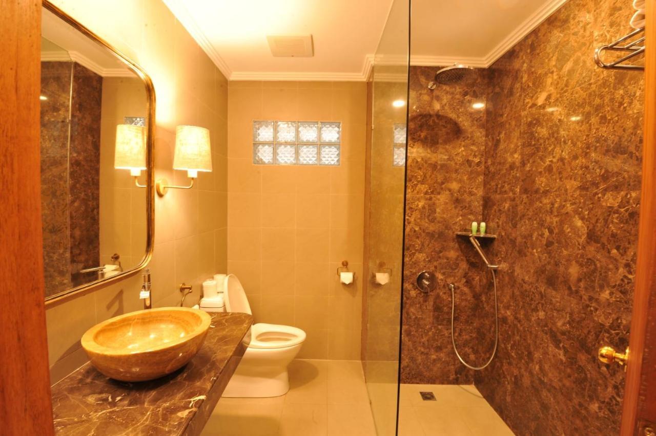 Puri Raja Hotel Legian Kültér fotó