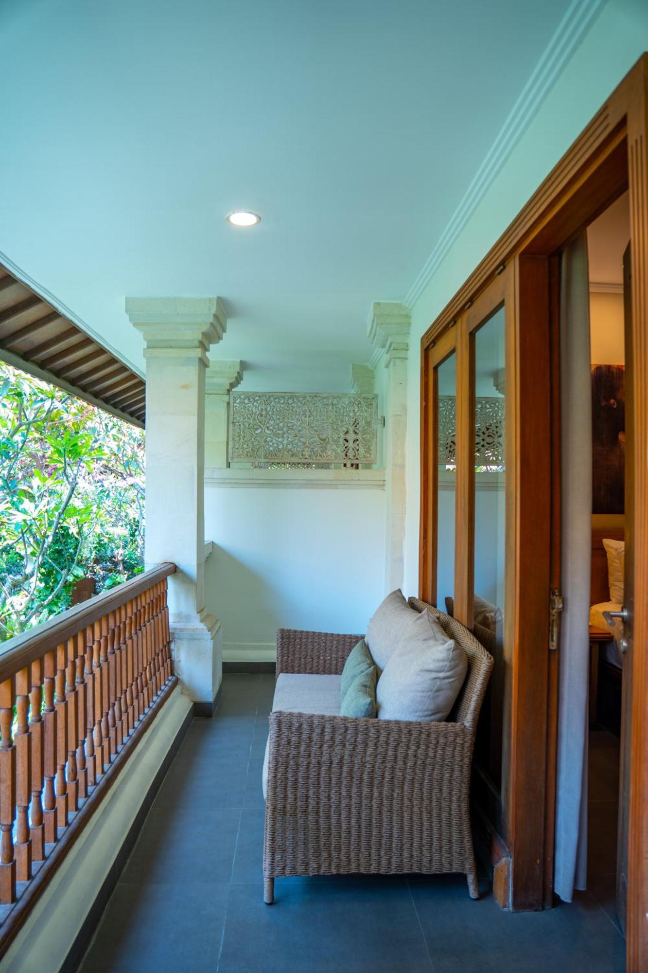 Puri Raja Hotel Legian Kültér fotó