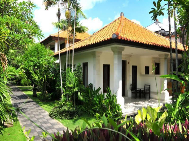 Puri Raja Hotel Legian Kültér fotó