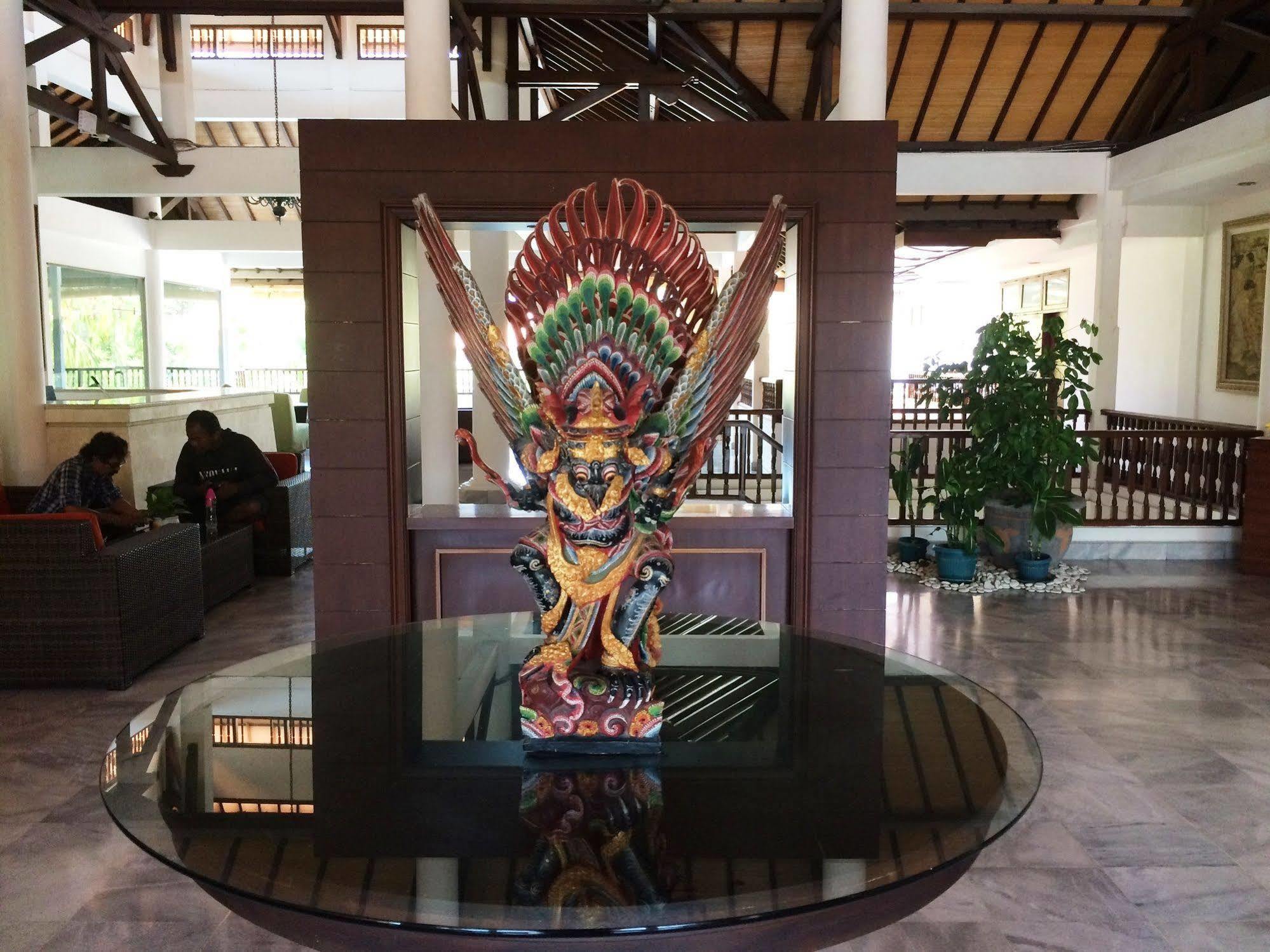 Puri Raja Hotel Legian Kültér fotó