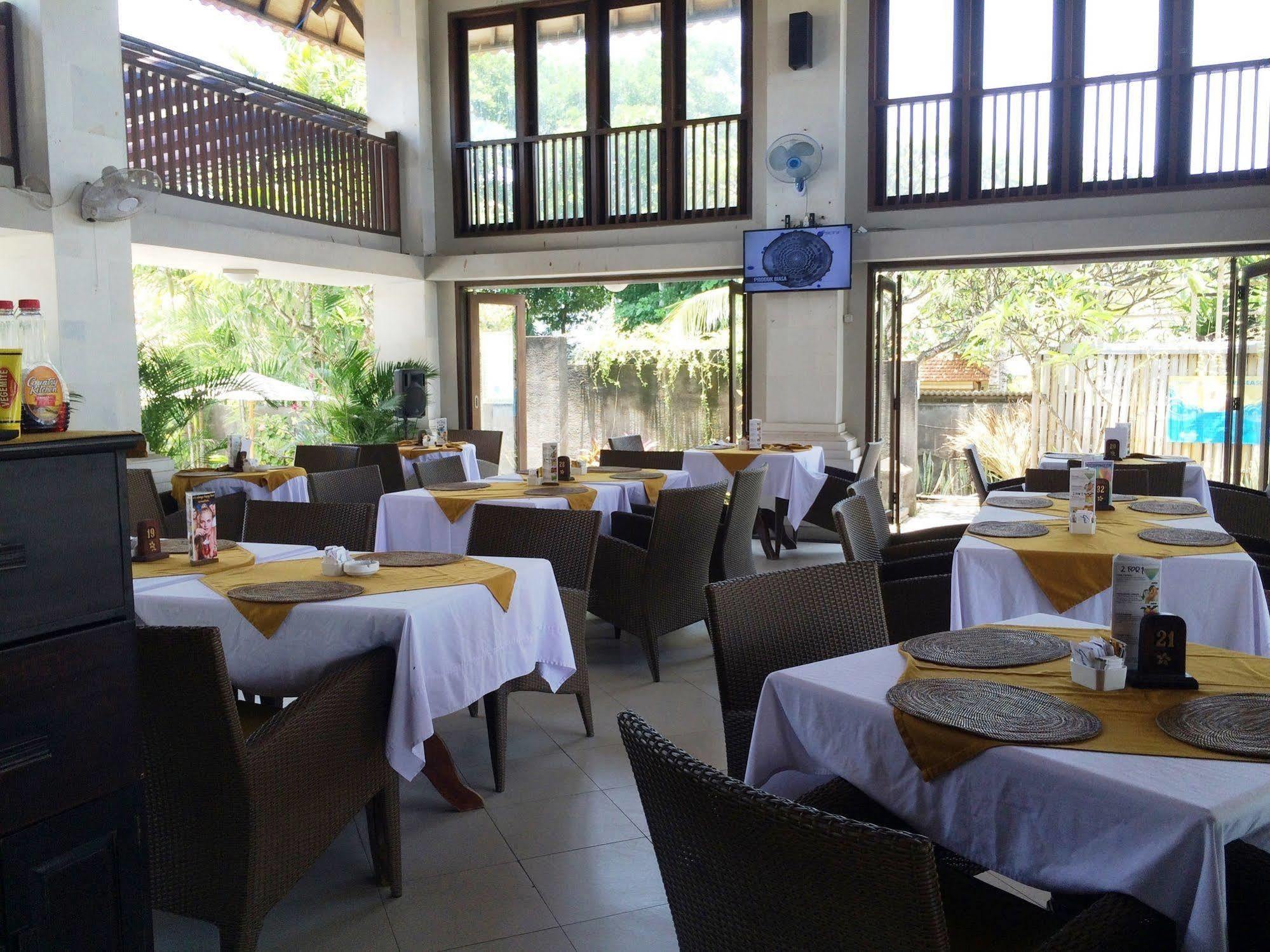 Puri Raja Hotel Legian Kültér fotó