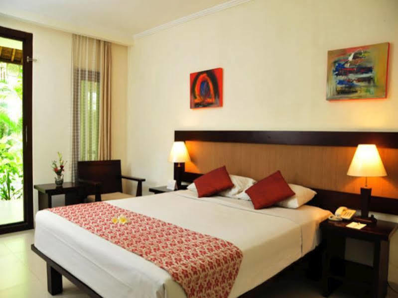 Puri Raja Hotel Legian Kültér fotó